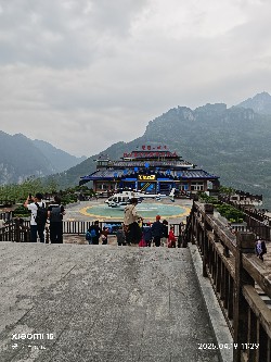 恩施